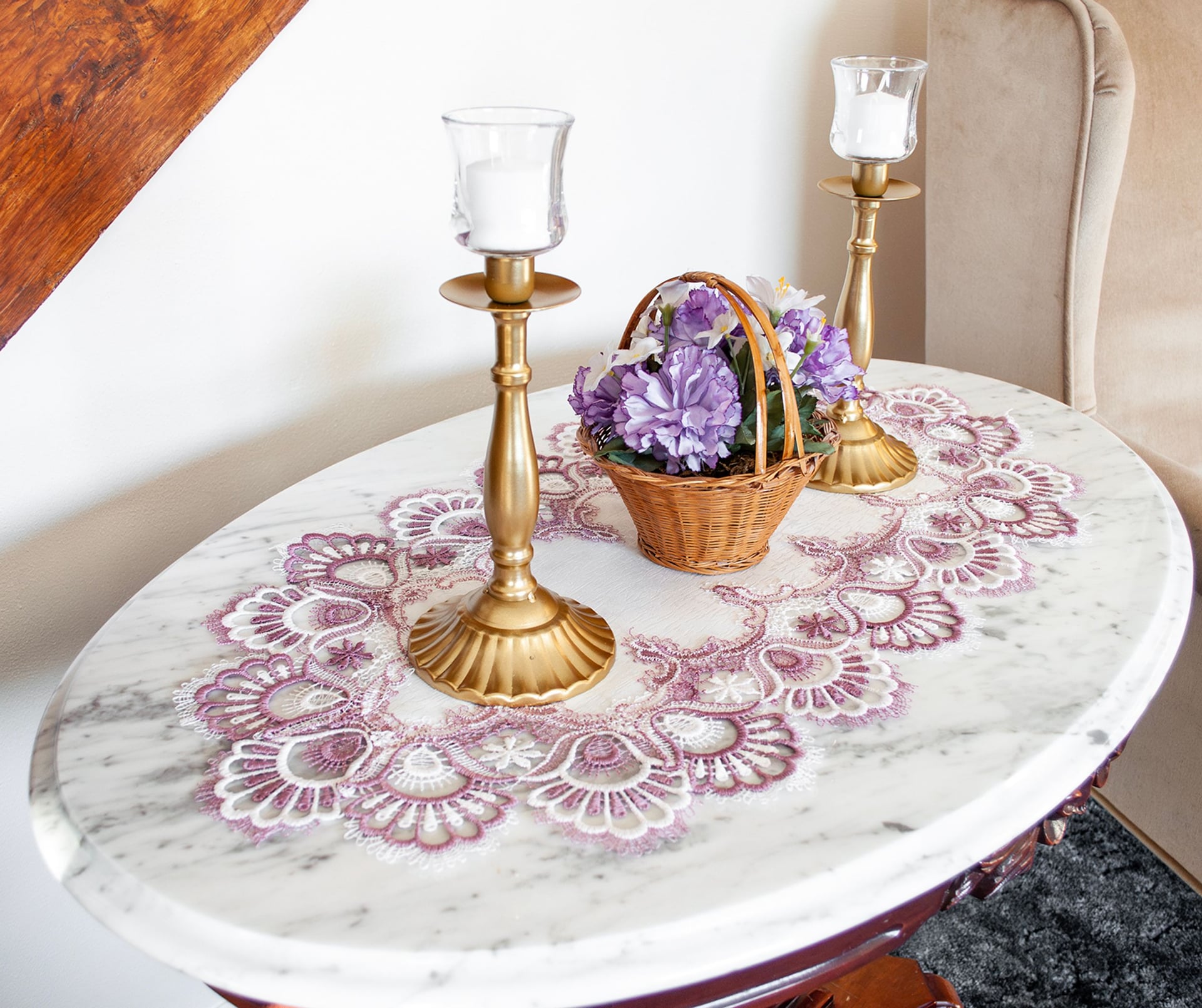 Mauve Rose Jacquard Peacock Tail European Lace Table Runner